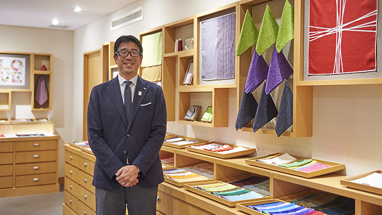 Pairing Handkerchiefs with Stories. Spreading Japanese Craftsmanship from Ningyocho in Nihonbashi.