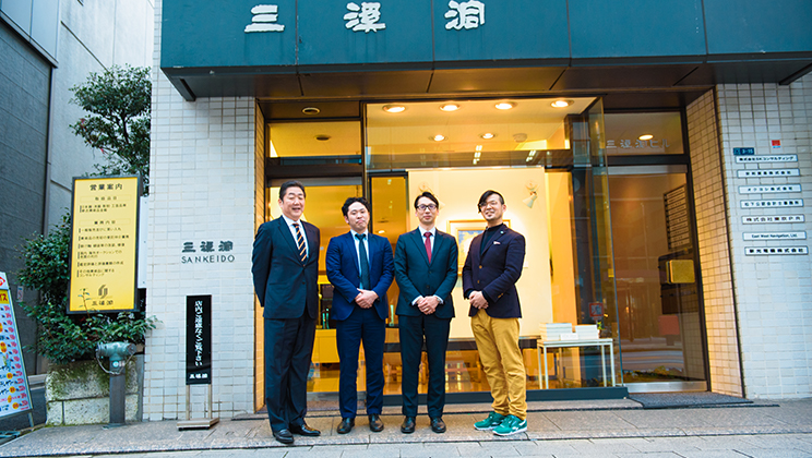 A Desire to Create Encounters That “Make Life Rich” in One of Japan’s Largest Concentrated Art Districts. Tokyo Art & Antiques, Its Organizers, and What’s on Their Minds.