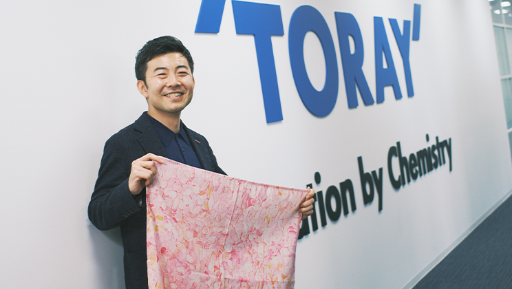 東レの技術と日本橋の布文化の出会い。SAKURA TEXTILE SHEET誕生の裏側